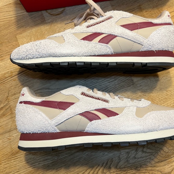 Reebok Men's Classic Leather Sneakers, Beige, Classic Burgundy Men’s  Size 13 - Picture 14 of 16